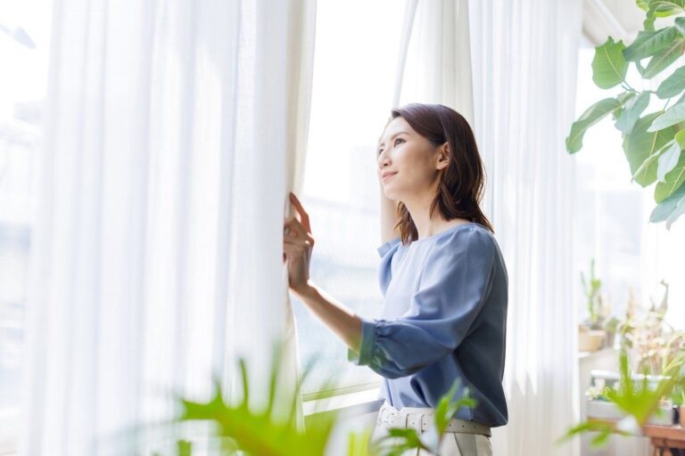 女性ホルモンの減少で体と心に変化が！プレ更年期世代の不調を整える飲み物とは