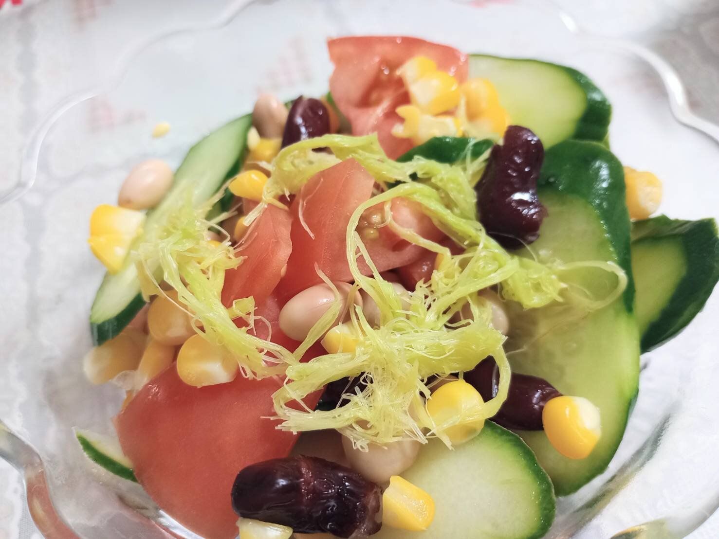 とうもろこしのヒゲ入りサラダ