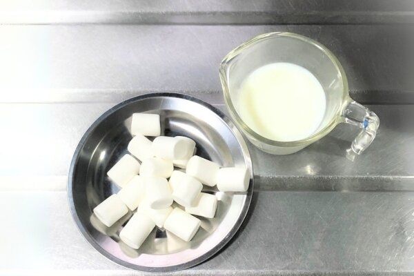 マシュマロアイスの材料