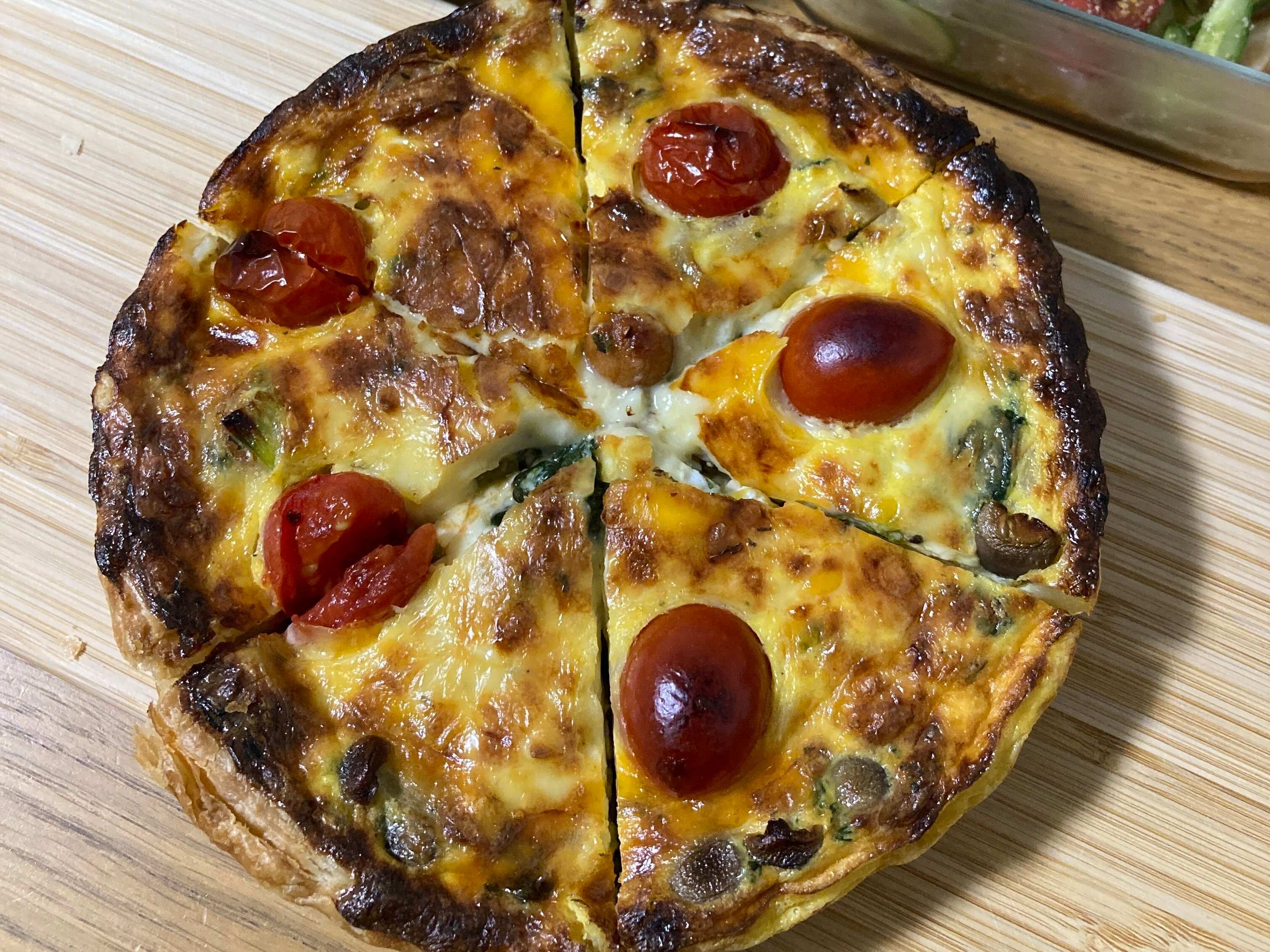 カットほうれん草を使用して作った時短キッシュ