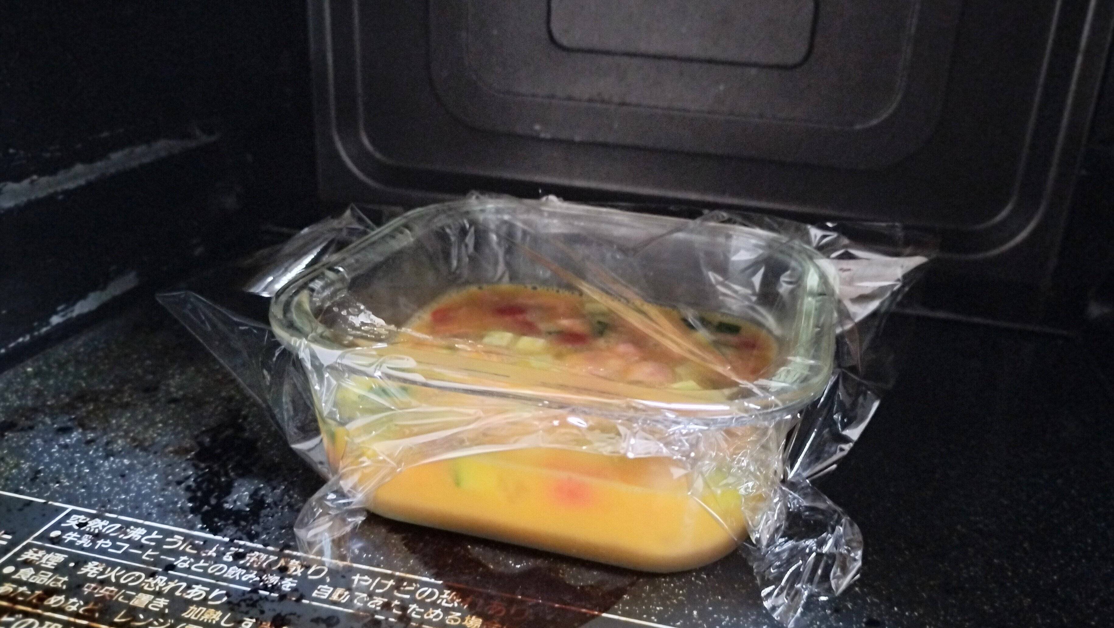 電子レンジに入れる