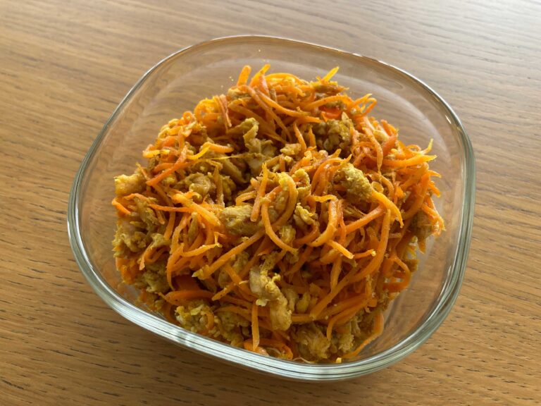 定番確定！人気常備おかず「にんじんしりしり」にちょい足しするだけ！子どもも喜ぶアレンジレシピ