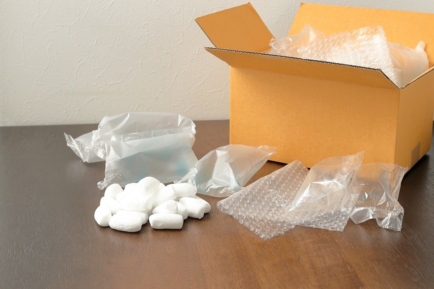 まさかそのまま捨ててないよね?家事のプロが「捨てちゃダメ!」と話すどこに家にもあるアイテム