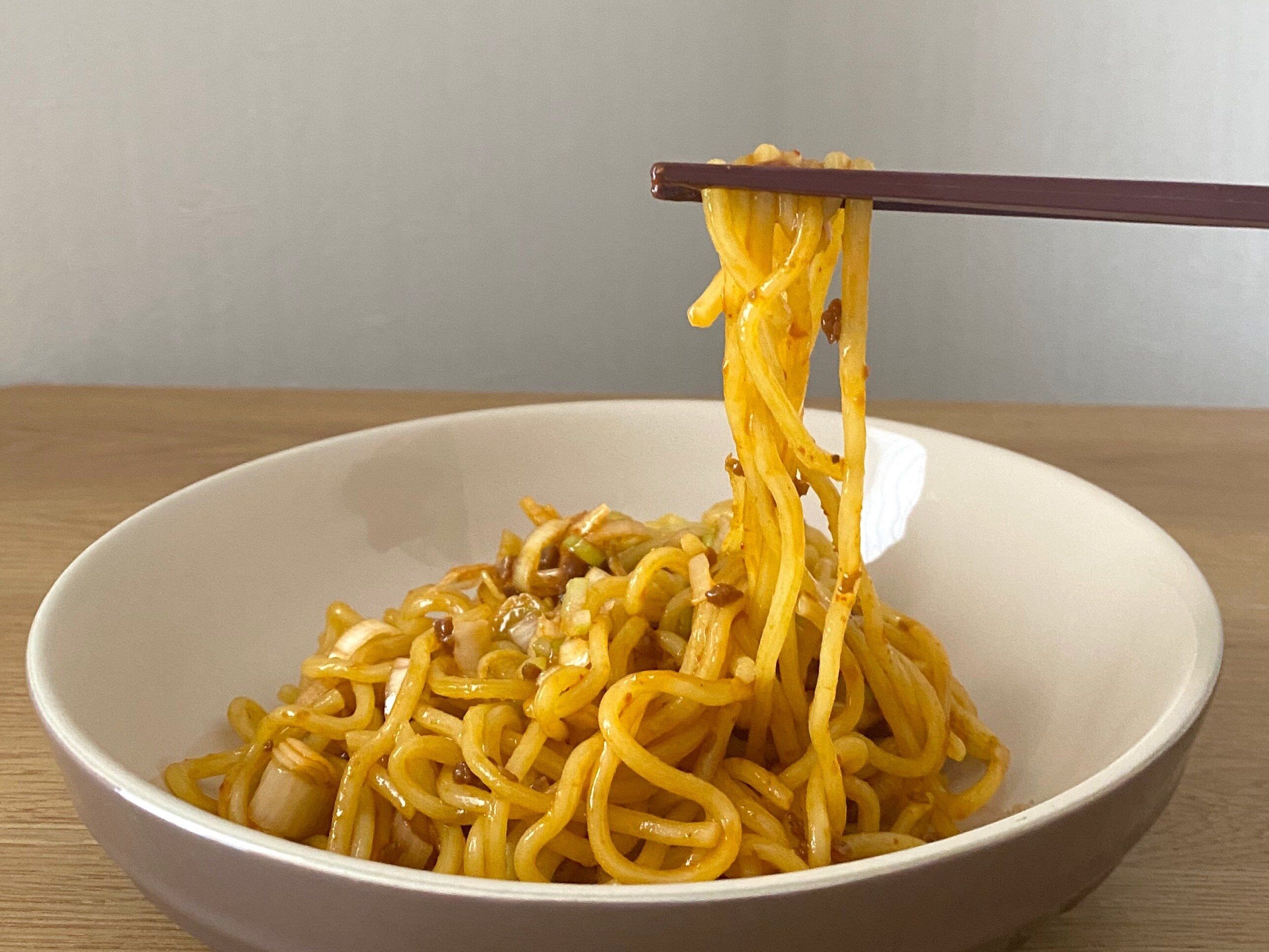 スタミナ麻辣辛まぜ麺