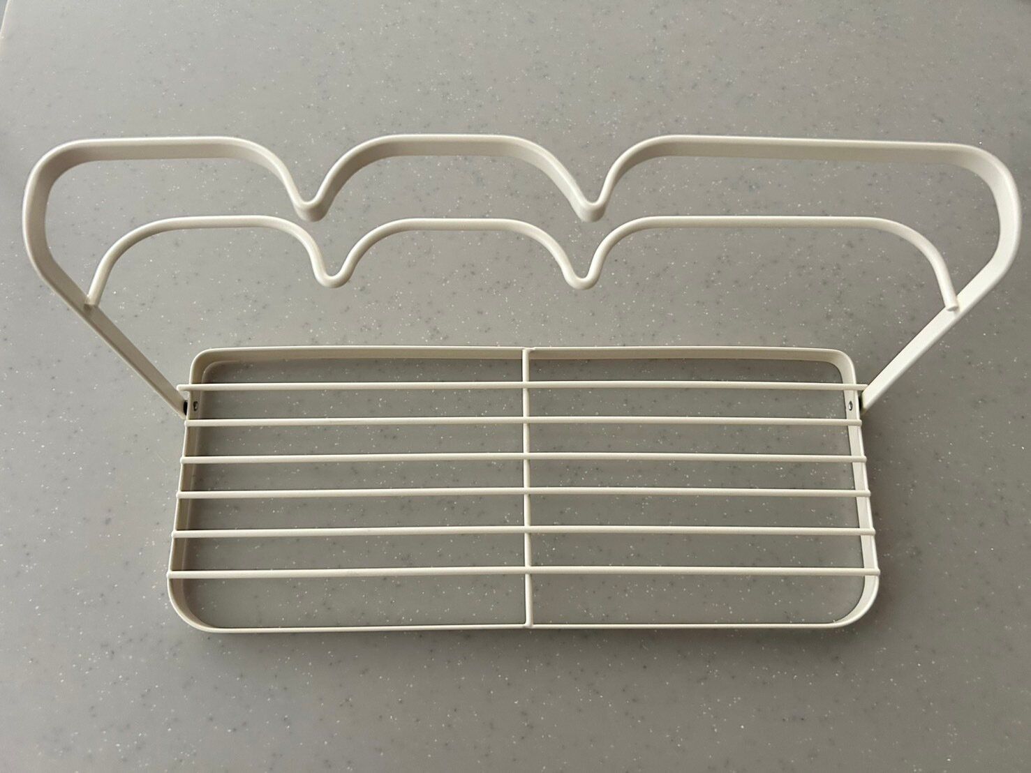 【3COINS】「考えた人天才！」困っていた置き場所が決まってキッチンがすっきり！超便利整理グッズ