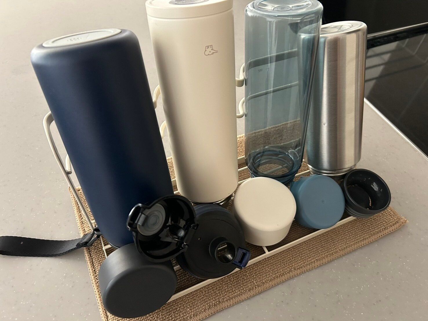 【3COINS】「考えた人天才！」困っていた置き場所が決まってキッチンがすっきり！超便利整理グッズ