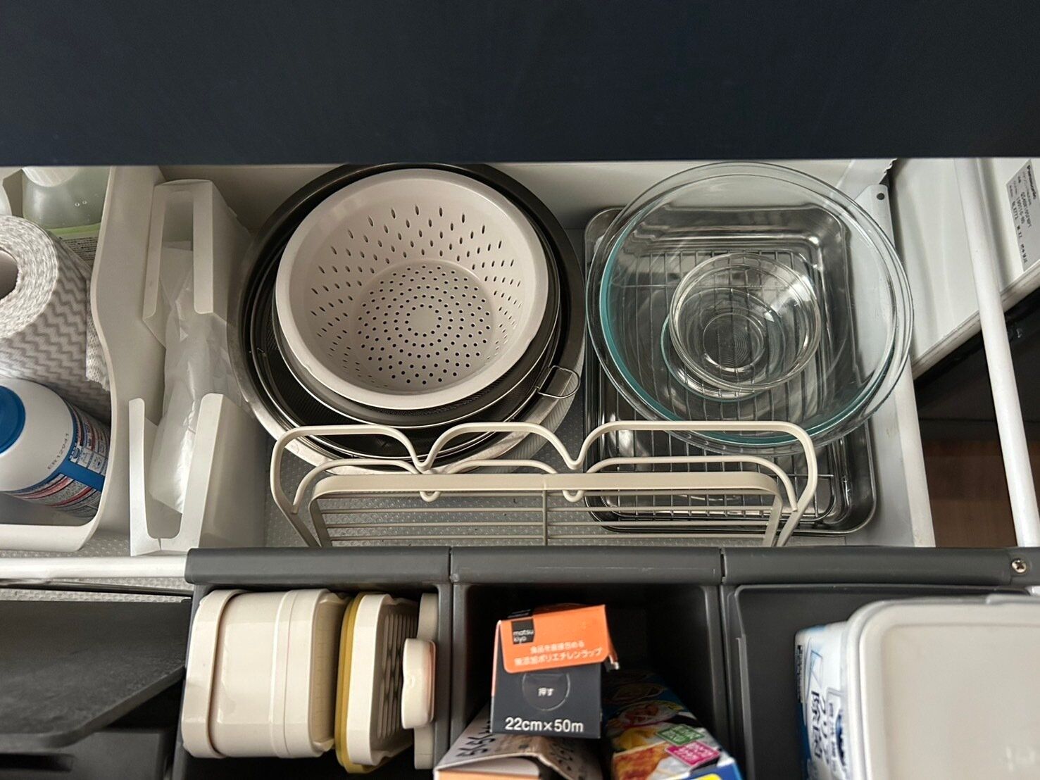 【3COINS】「考えた人天才！」困っていた置き場所が決まってキッチンがすっきり！超便利整理グッズ