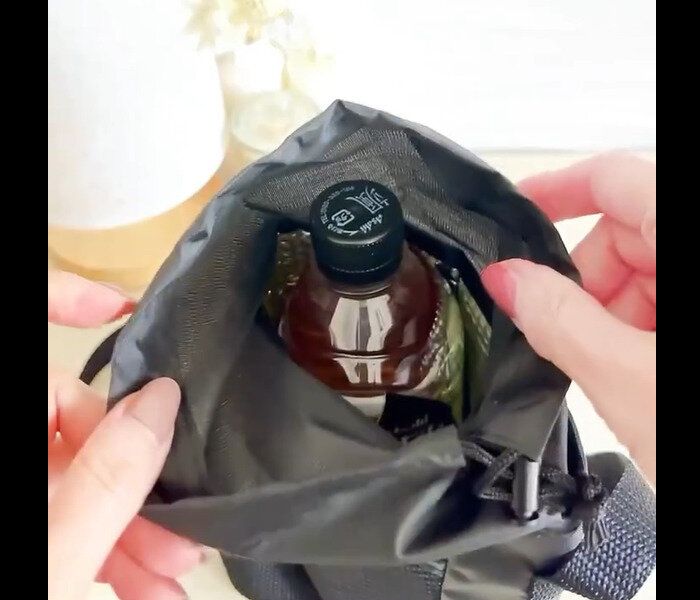 【ダイソー】お出かけに便利!モバイルショルダーメッシュバッグ