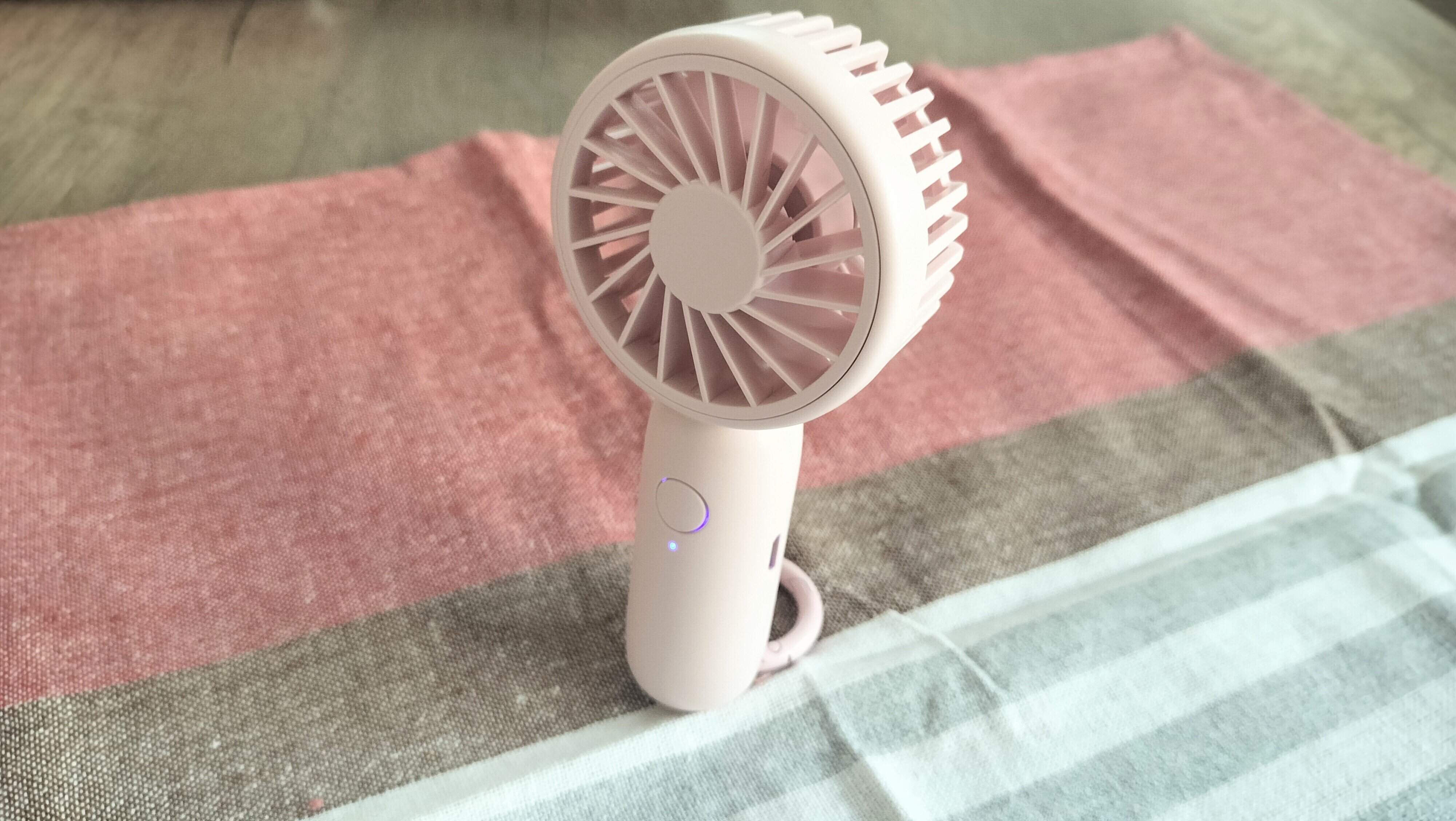 使っている時はランプが光る