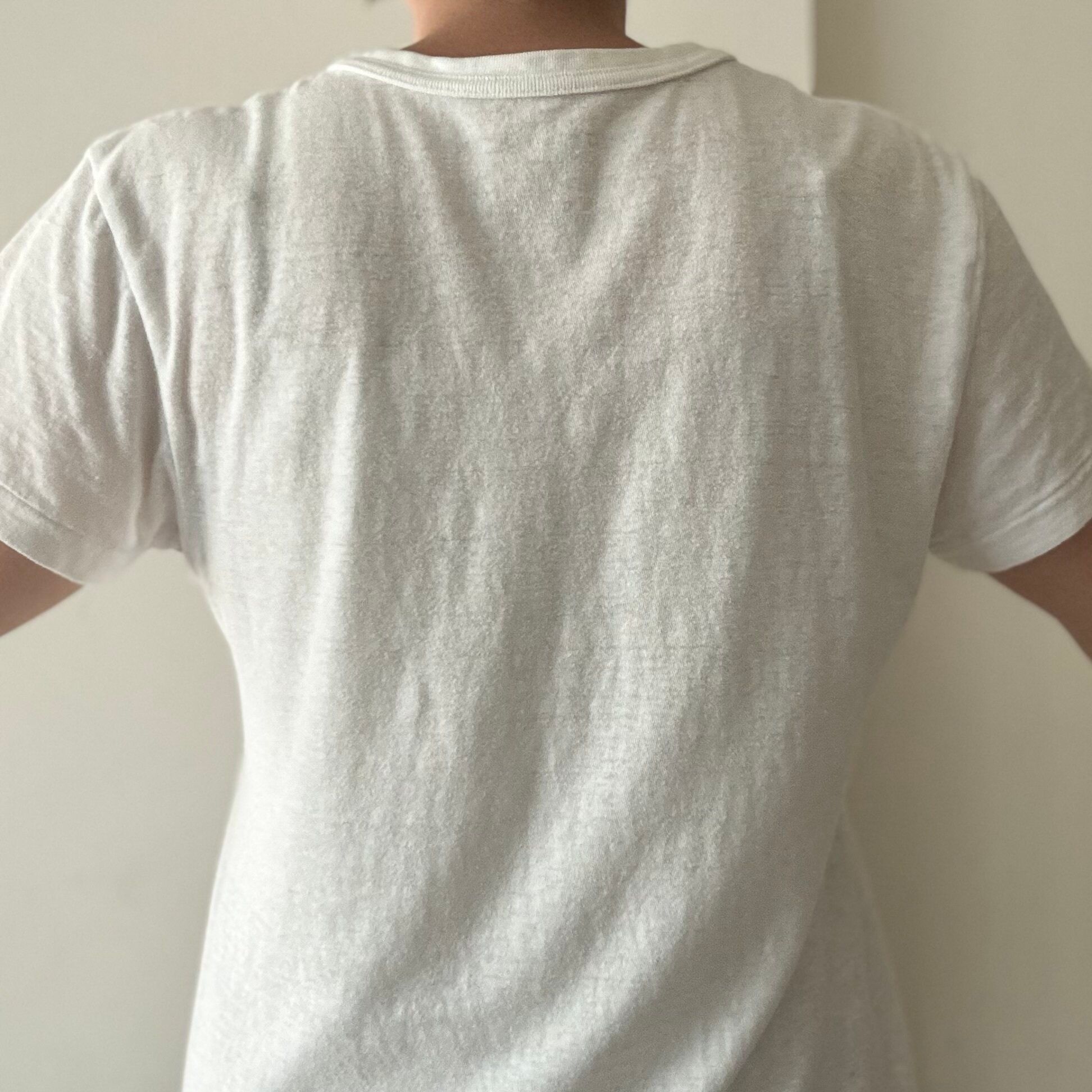 ベージュインナー後ろ