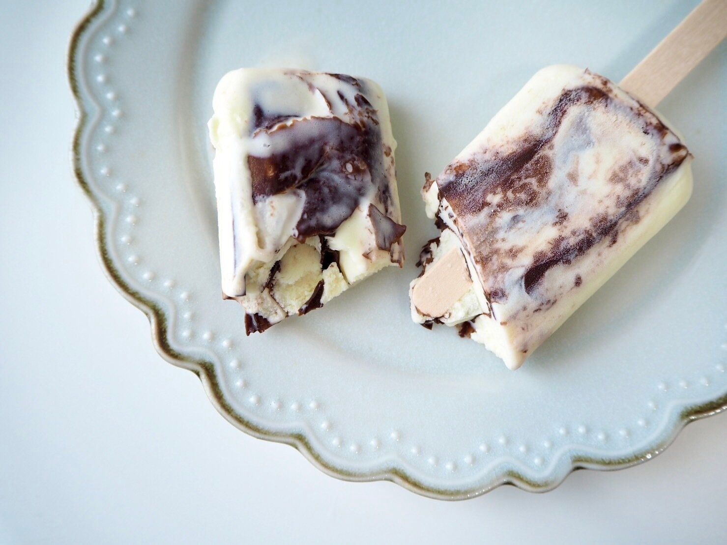 シャトレーゼ「チョコバッキー」断面写真