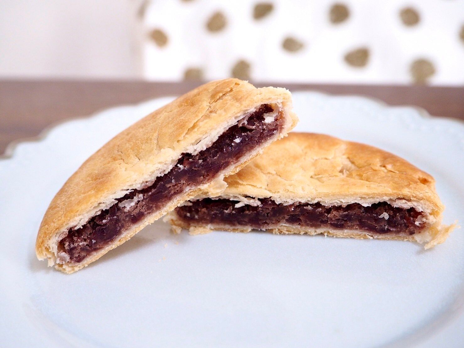 シャトレーゼ「田舎パイ」断面写真