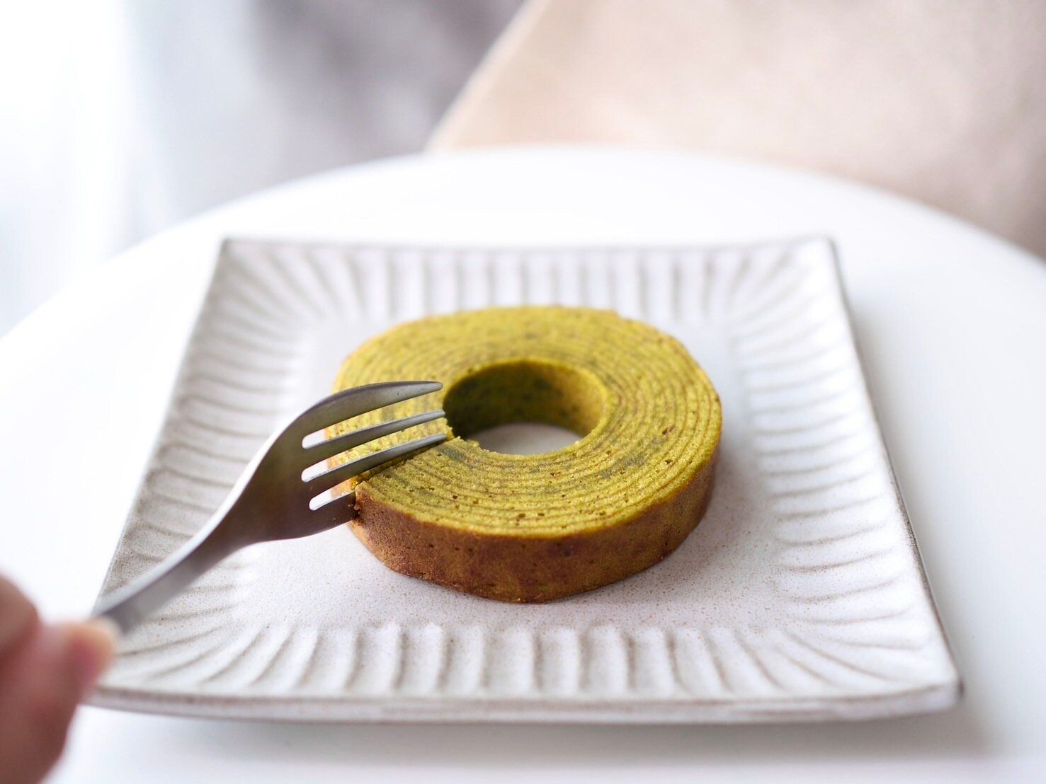 シャトレーゼ「バウムクーヘンすこやかの樹 宇治抹茶」商品写真