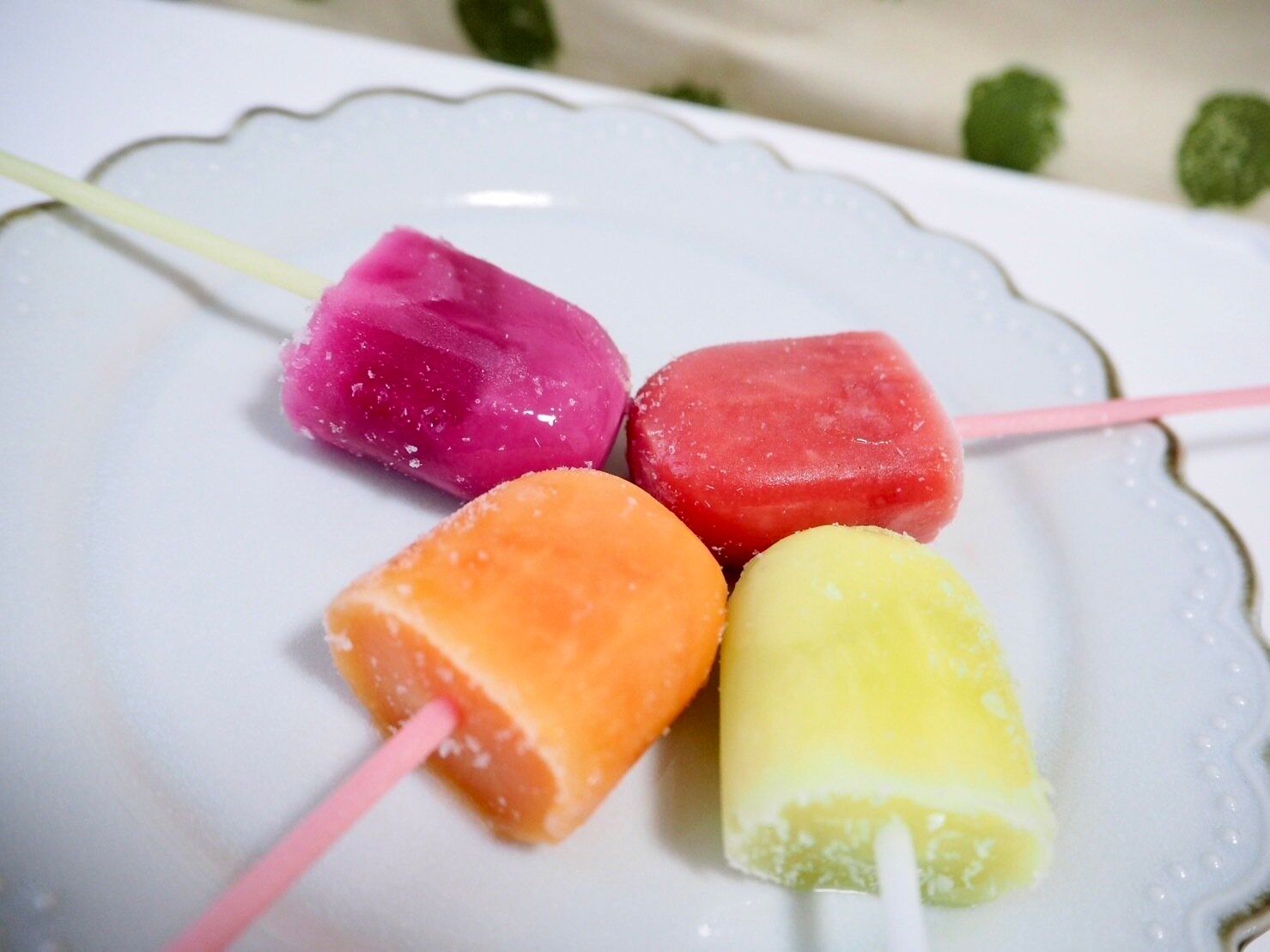 シャトレーゼ「フルーツドロップ　濃い果実」開封後写真