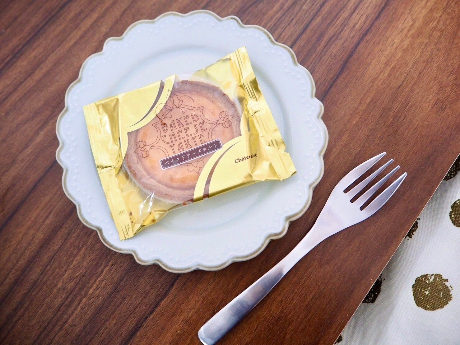 シャトレーゼ「ベイクドチーズタルト」商品写真