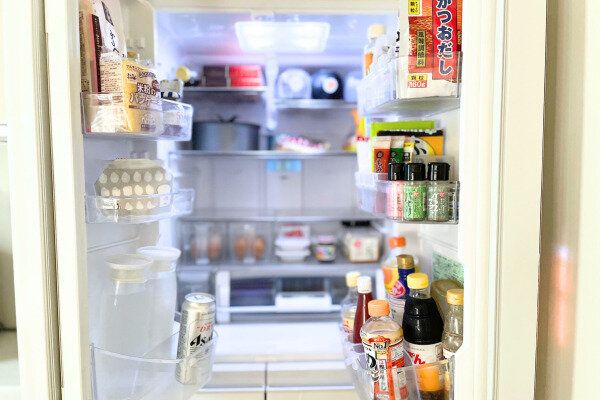 余白のある冷蔵庫内