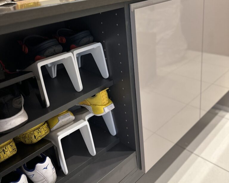 玄関がごちゃつく…には理由があった！片付けのプロが教える玄関収納の見直しポイント3選