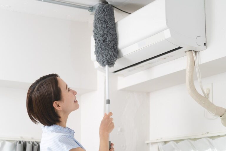 エアコン、床、あとひとつは…？「夏の汚れ」を放置すると大惨事に！9月中にやるべき掃除リスト3選