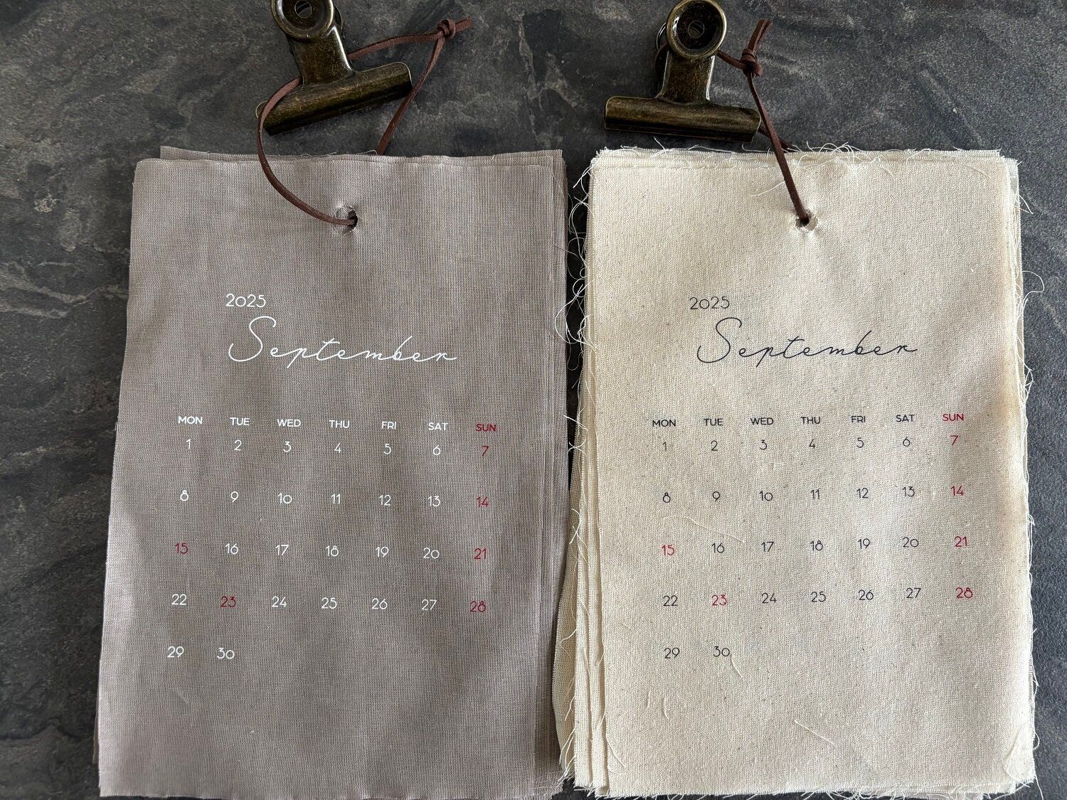 【3COINS】こんなにオシャレなのに550円でいいんですか!?めくるのが楽しくなるファブリックカレンダー