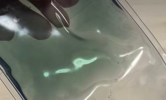 スマホ用冷却ケース