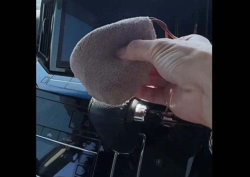 【セリア】さっと拭くだけ！マイクロファイバークリーナー