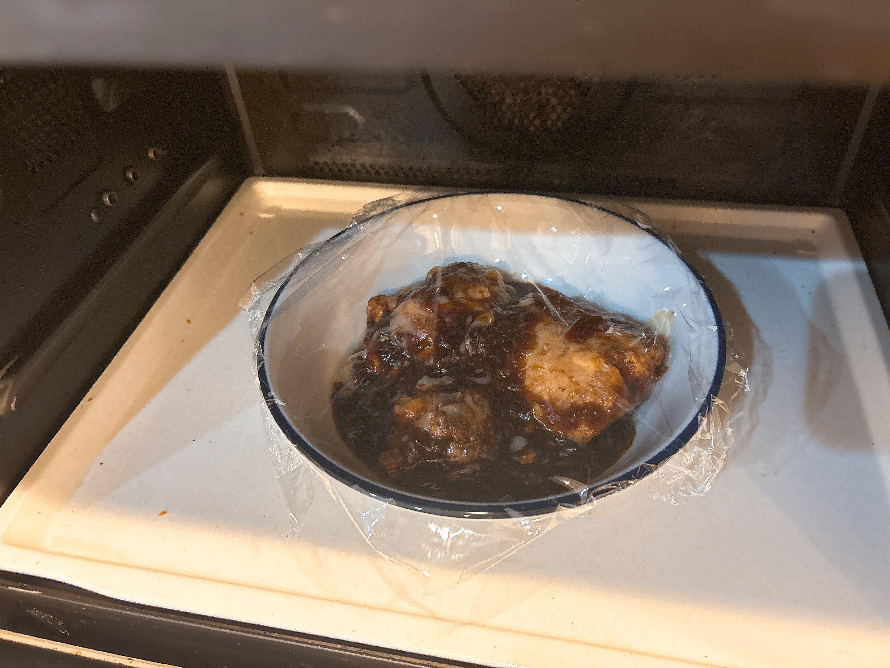 ラップをしてチンをします