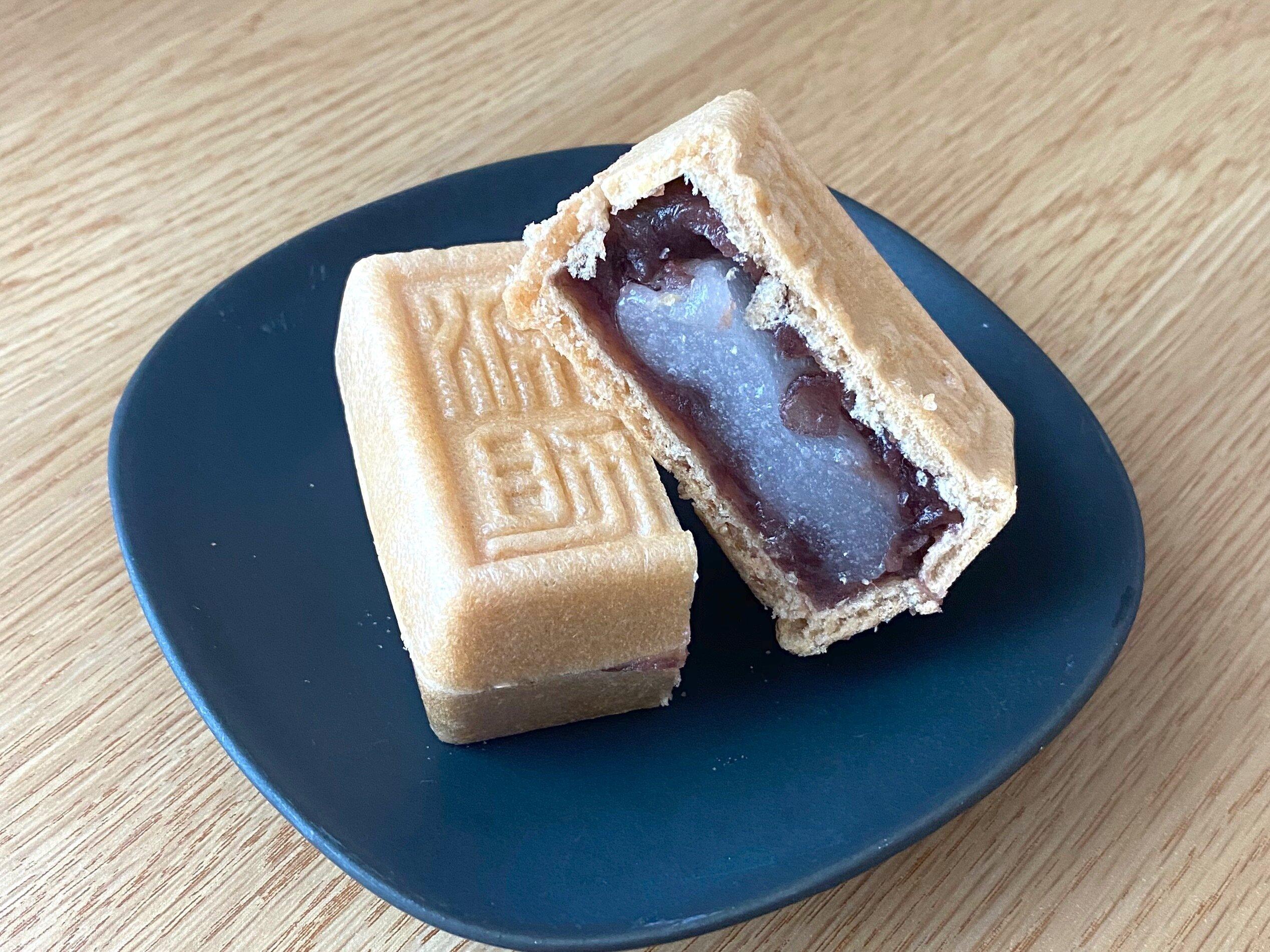 菓心源助餅入り最中