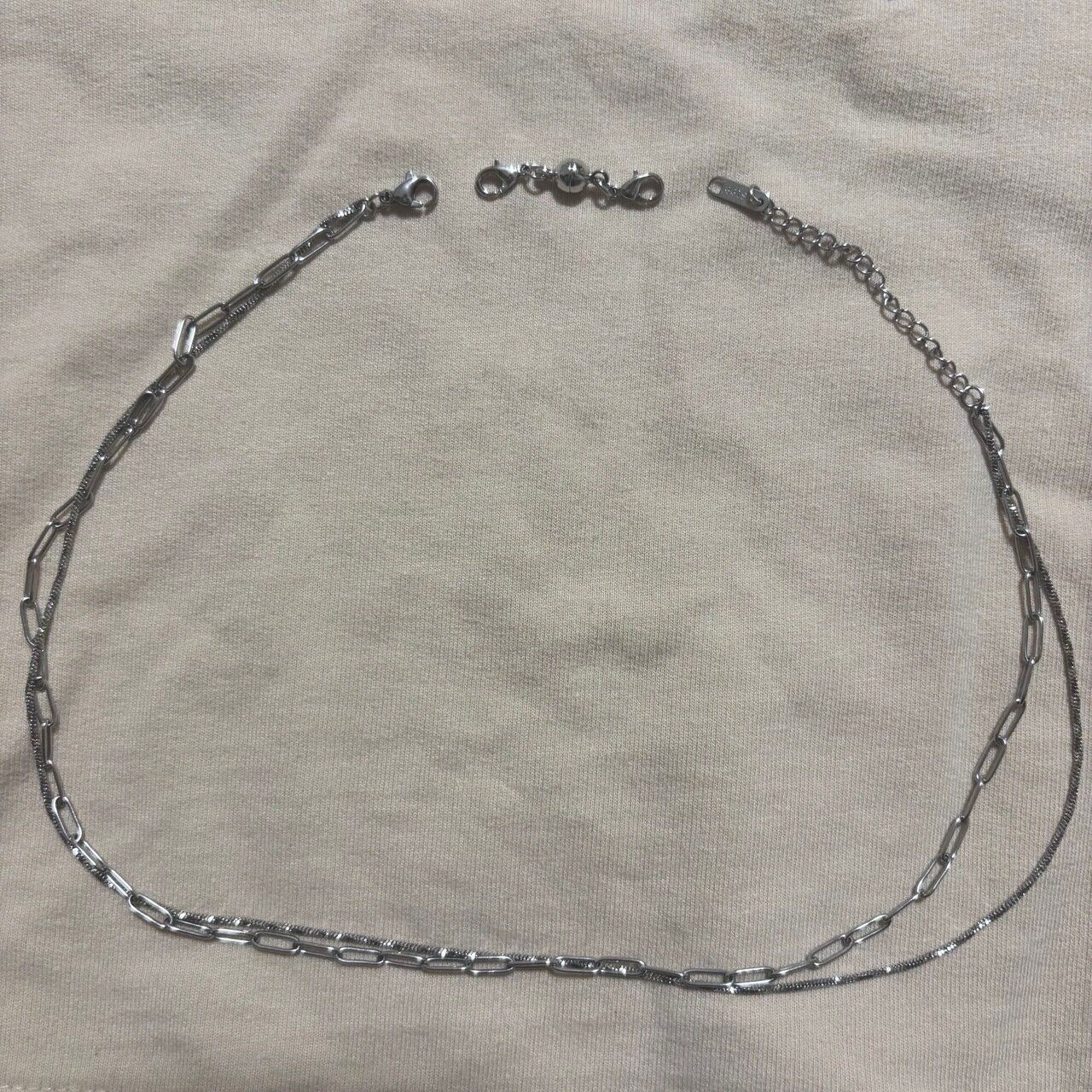 ネックレスとマグネットパーツ