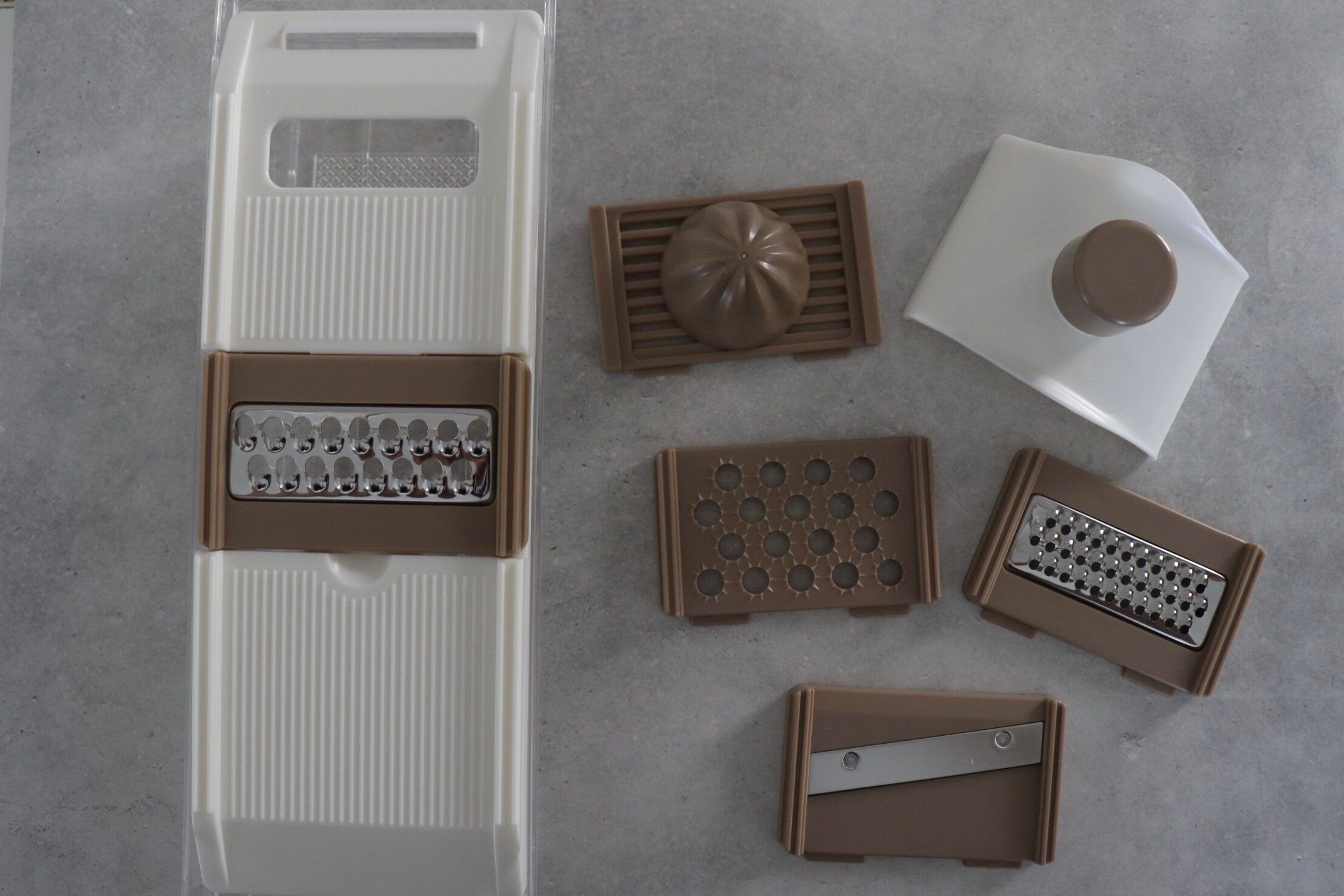 【ダイソー】1セットで5WAY使える!便利なスライサー