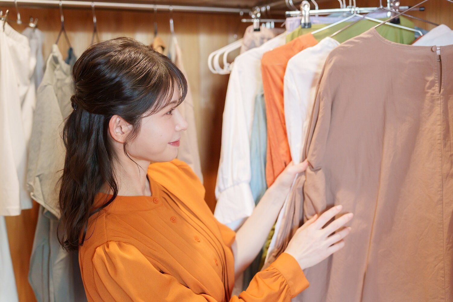 秋服を買う前に！ムダ買いを防ぐ5つの見直し術