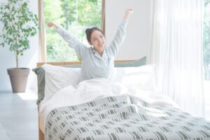 疲れや老けの原因に？睡眠の質を落とすやりがちな習慣3選
