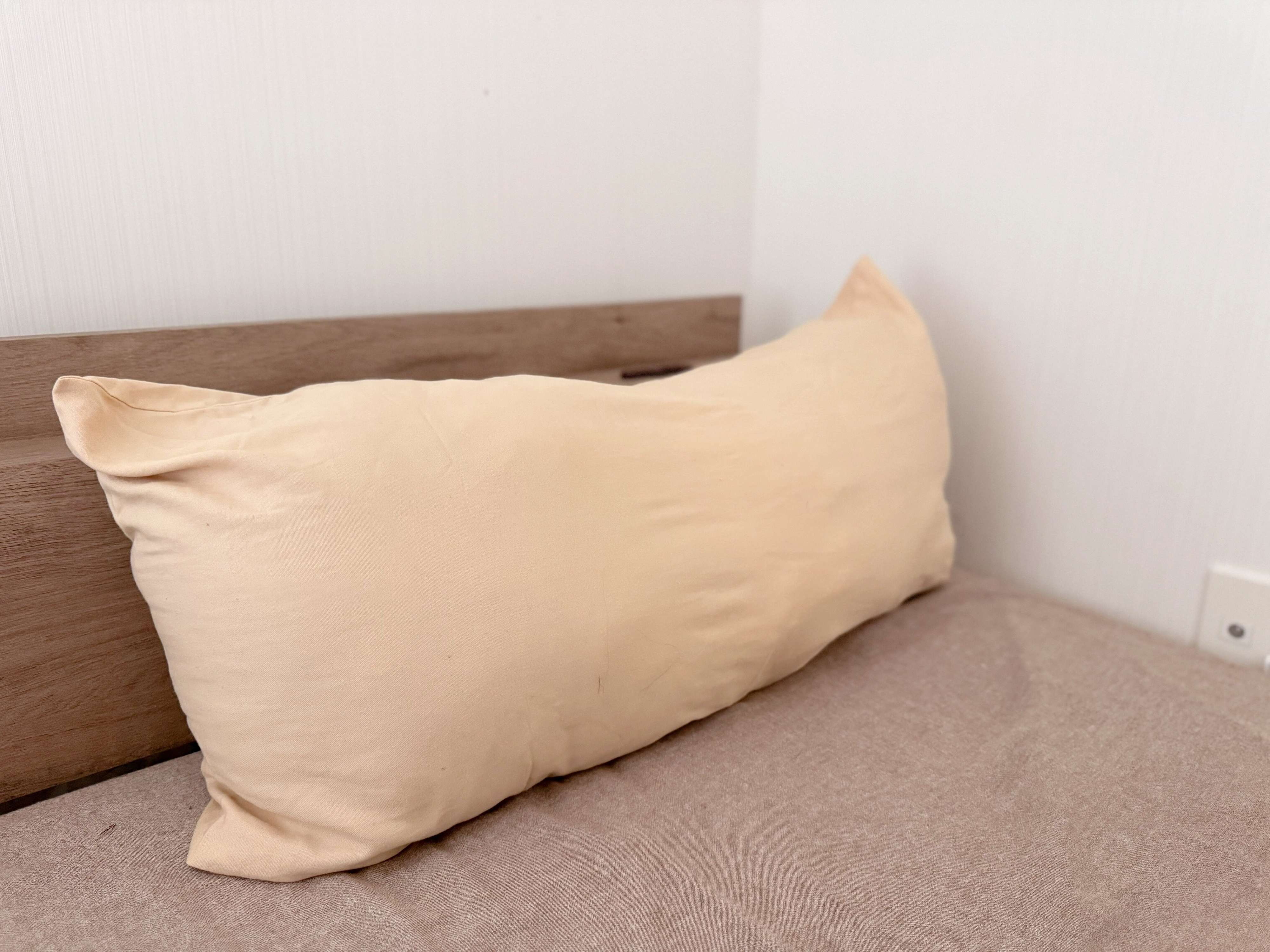 季節外の寝具は「抱き枕カバー」で保管