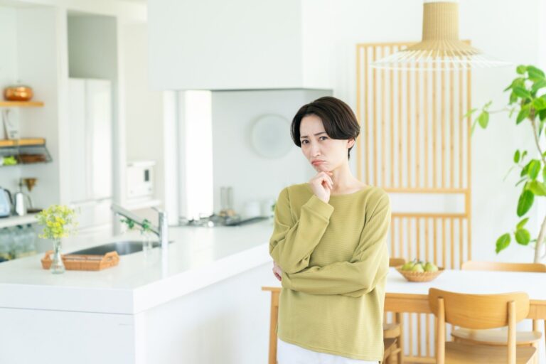 片づいているのに落ち着かないのはなぜ？居心地が悪いリビングに共通する3つの特徴