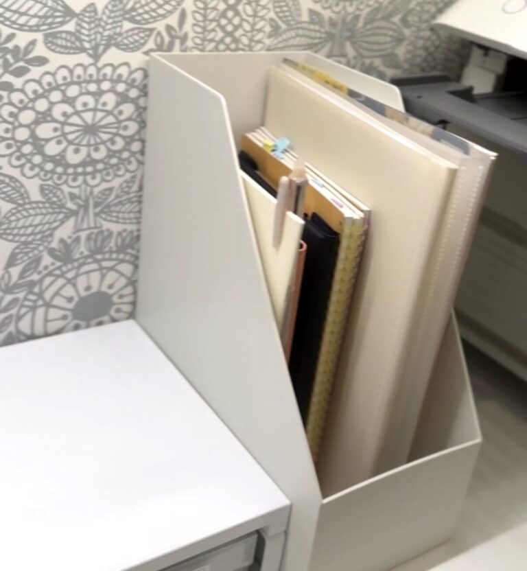書類、プリントがどんどん溜まる…紙収納のよくある失敗行動3つ　紙収納が成功するポイントは？