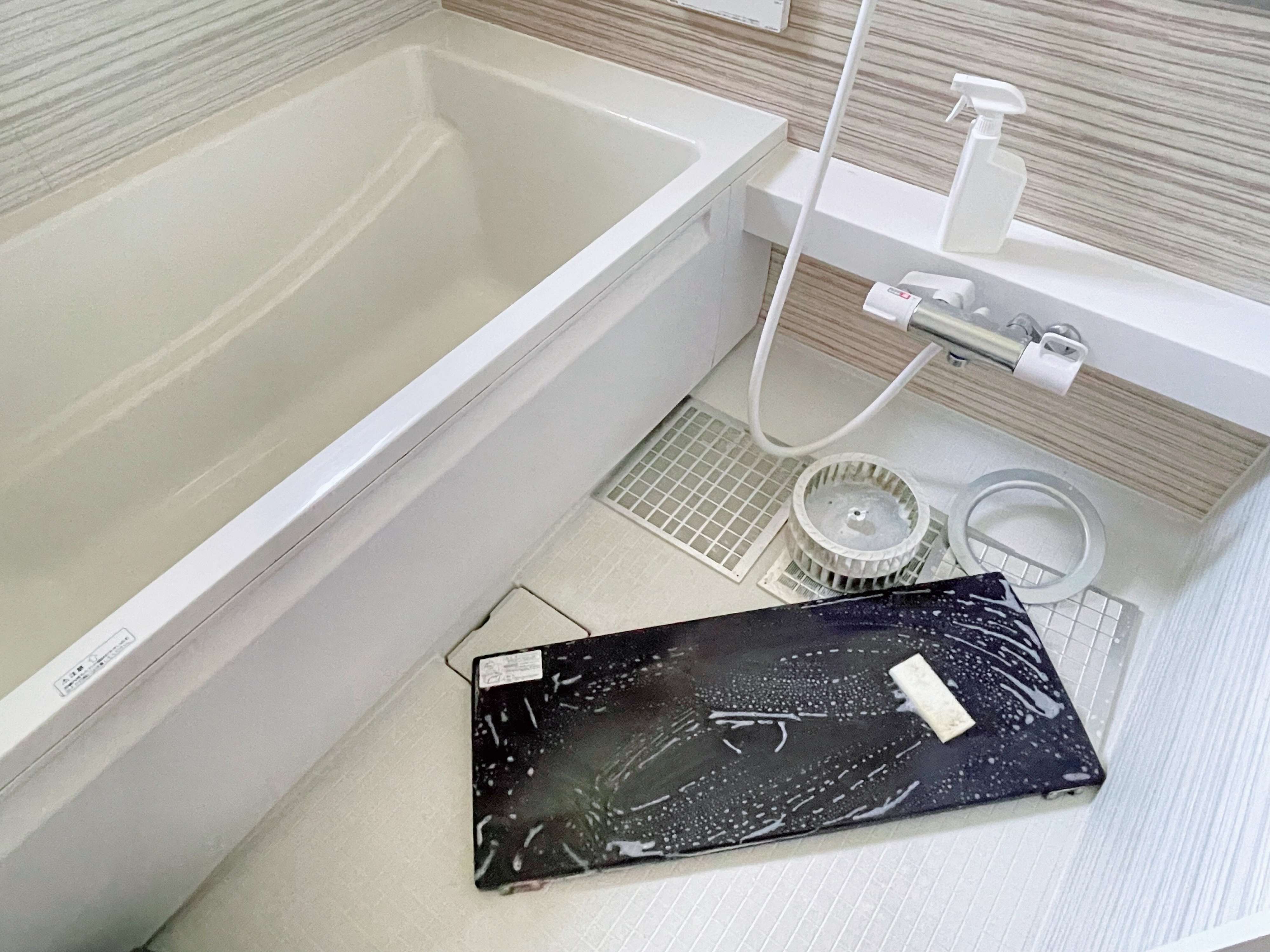 「お風呂場」で洗うのが正解