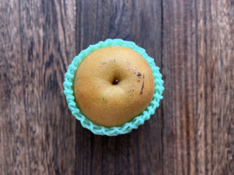 梨を食べるのが一気にラクになる！スプーンでできる簡単テク