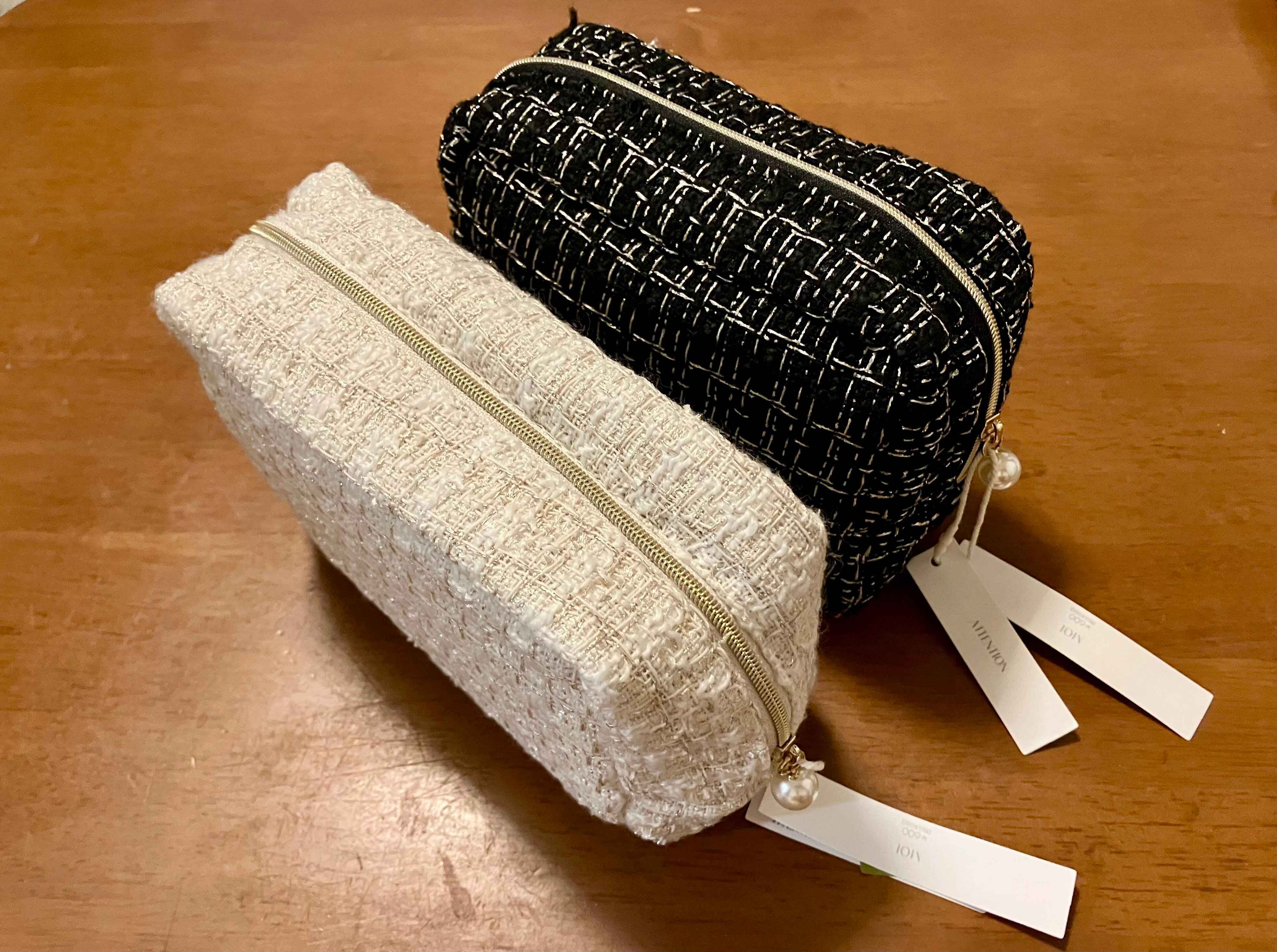 ３COINSのツイードポーチ