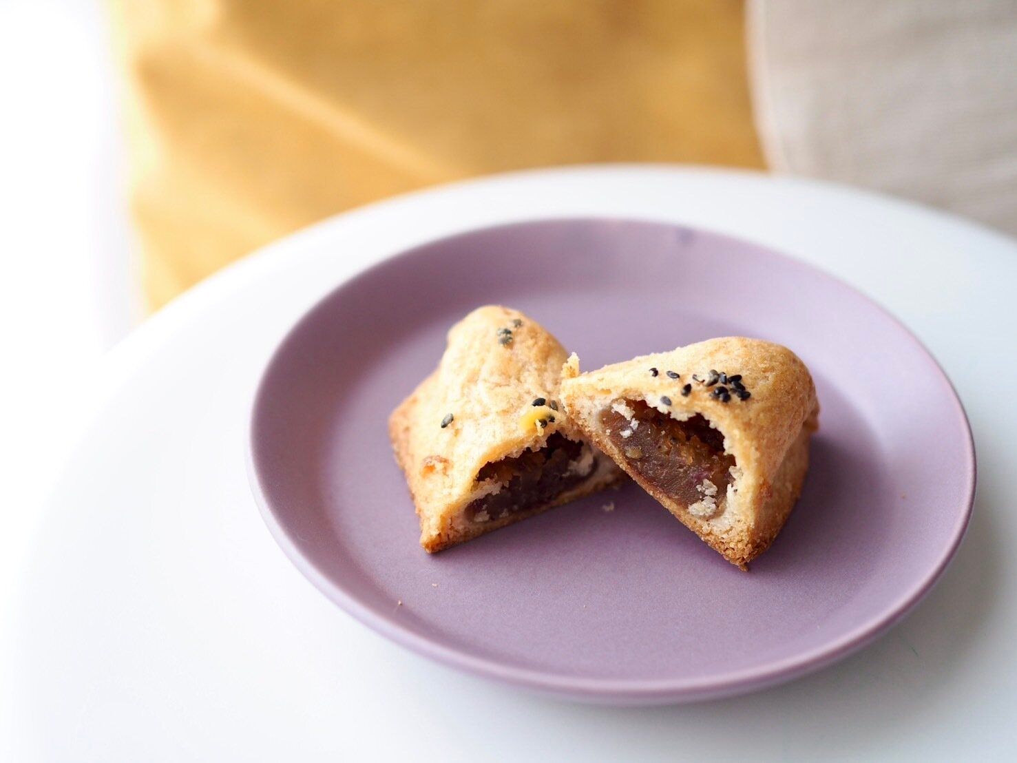 シャトレーゼ「熊本県産ゴールドスイート 焼き芋パイ」断面写真