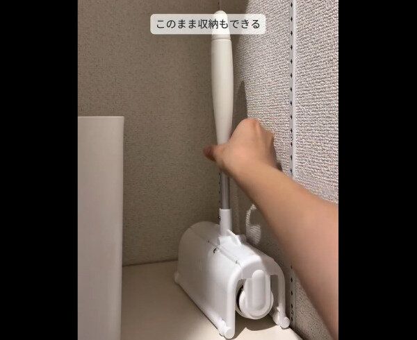 【ダイソー】革命起きた!ケース一体式粘着クリーナー