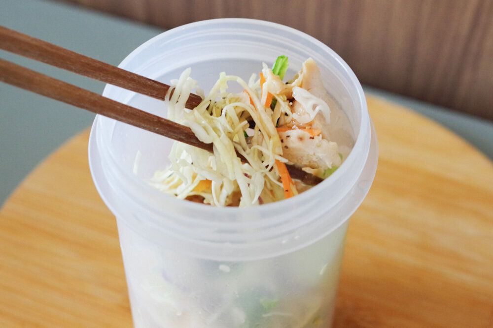 【無印良品】盛付けのストレスなし！サラダや冷やしうどんもOK！「ハイスペック縦型弁当」活用法