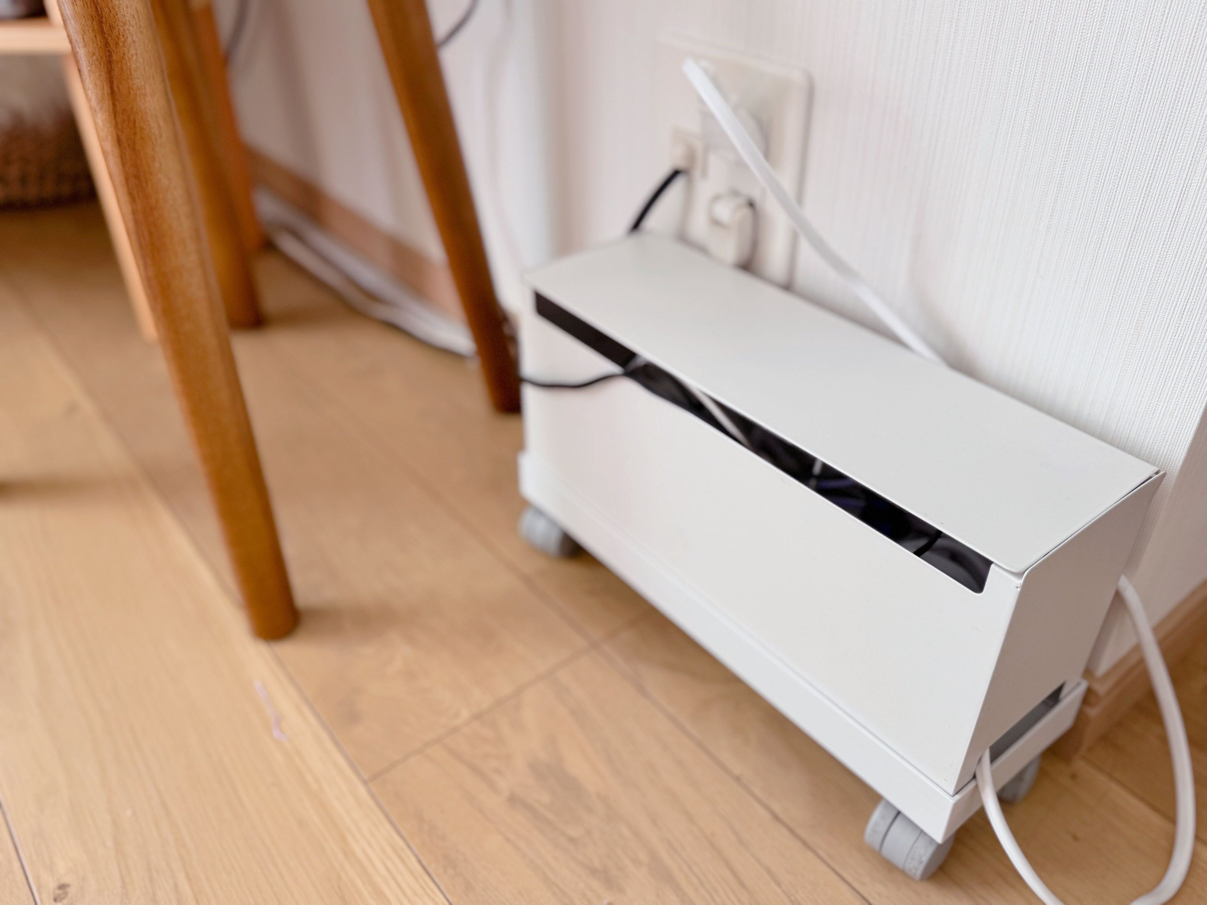 3.無印良品の「スチールタップ収納箱フラップ式」