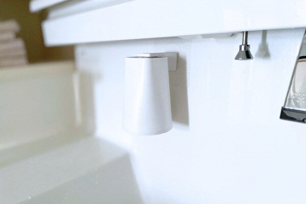 使用中のフィルムフックマグネットタンブラー