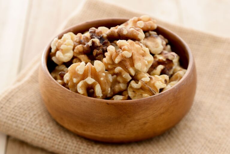 「くるみ」を食べすぎるとどうなる？知っておきたいくるみのメリット＆デメリット