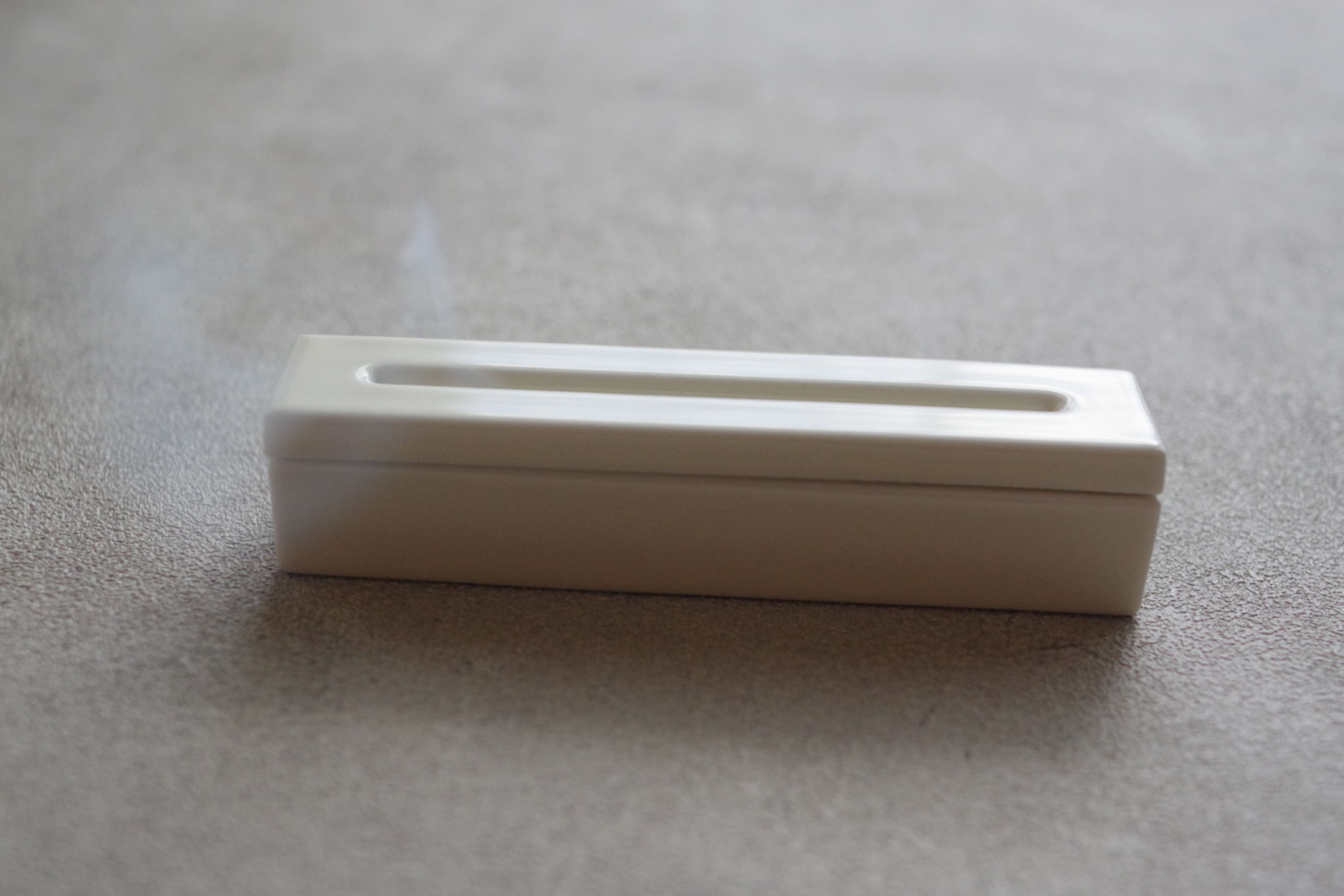 【無印良品】生活の質爆上がり!「ねかせて焚く香皿」で快適&癒しの空間に