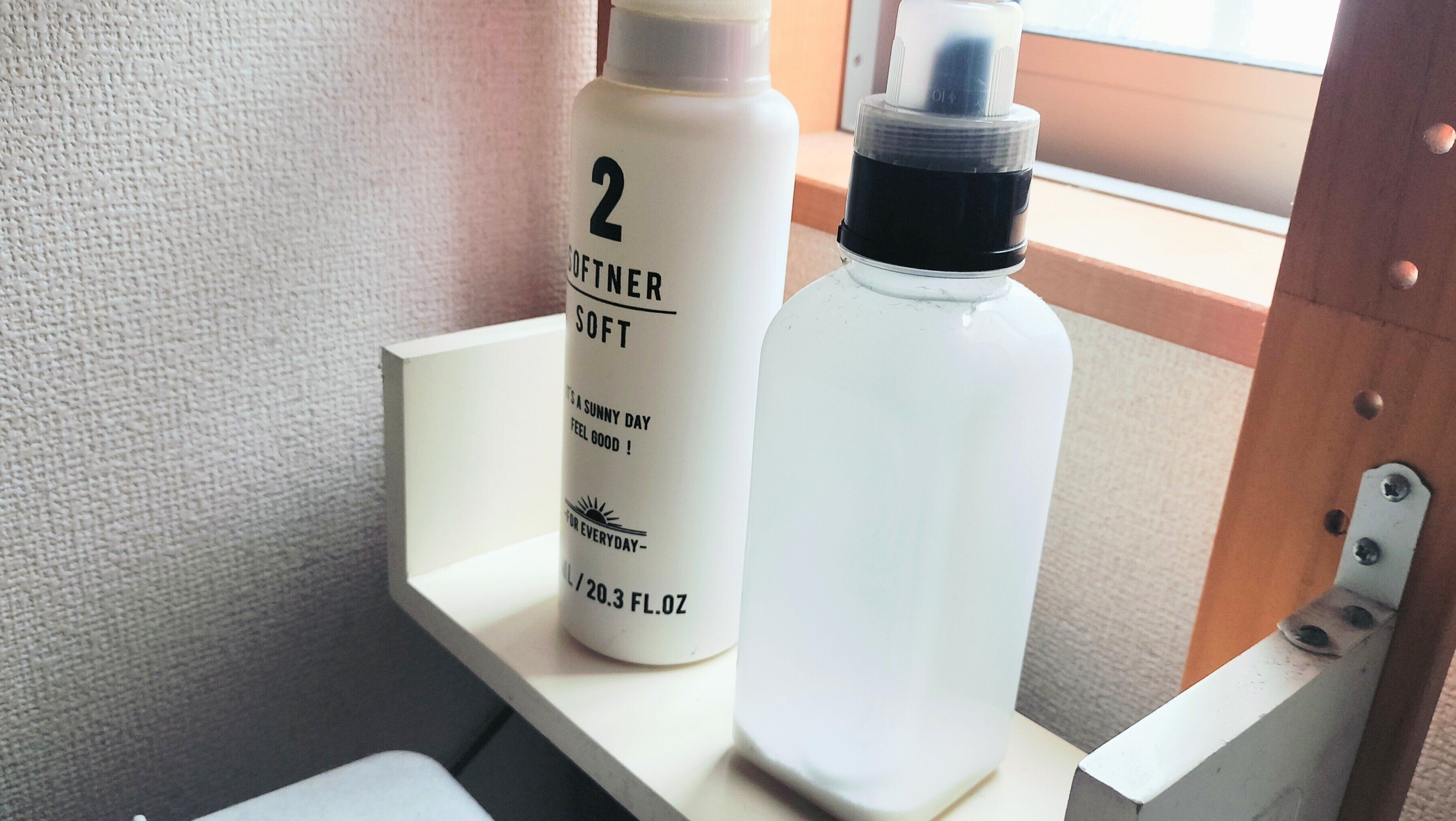 ボトルに詰め替えているオキシクリーン