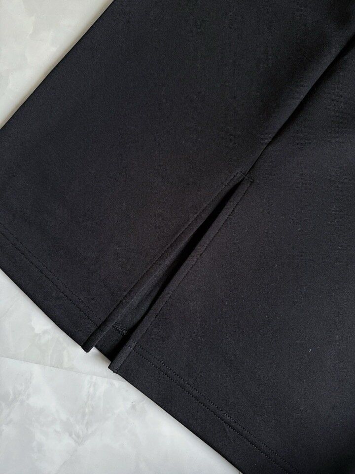 ユニクロ ドライスウェットナローロングスカート