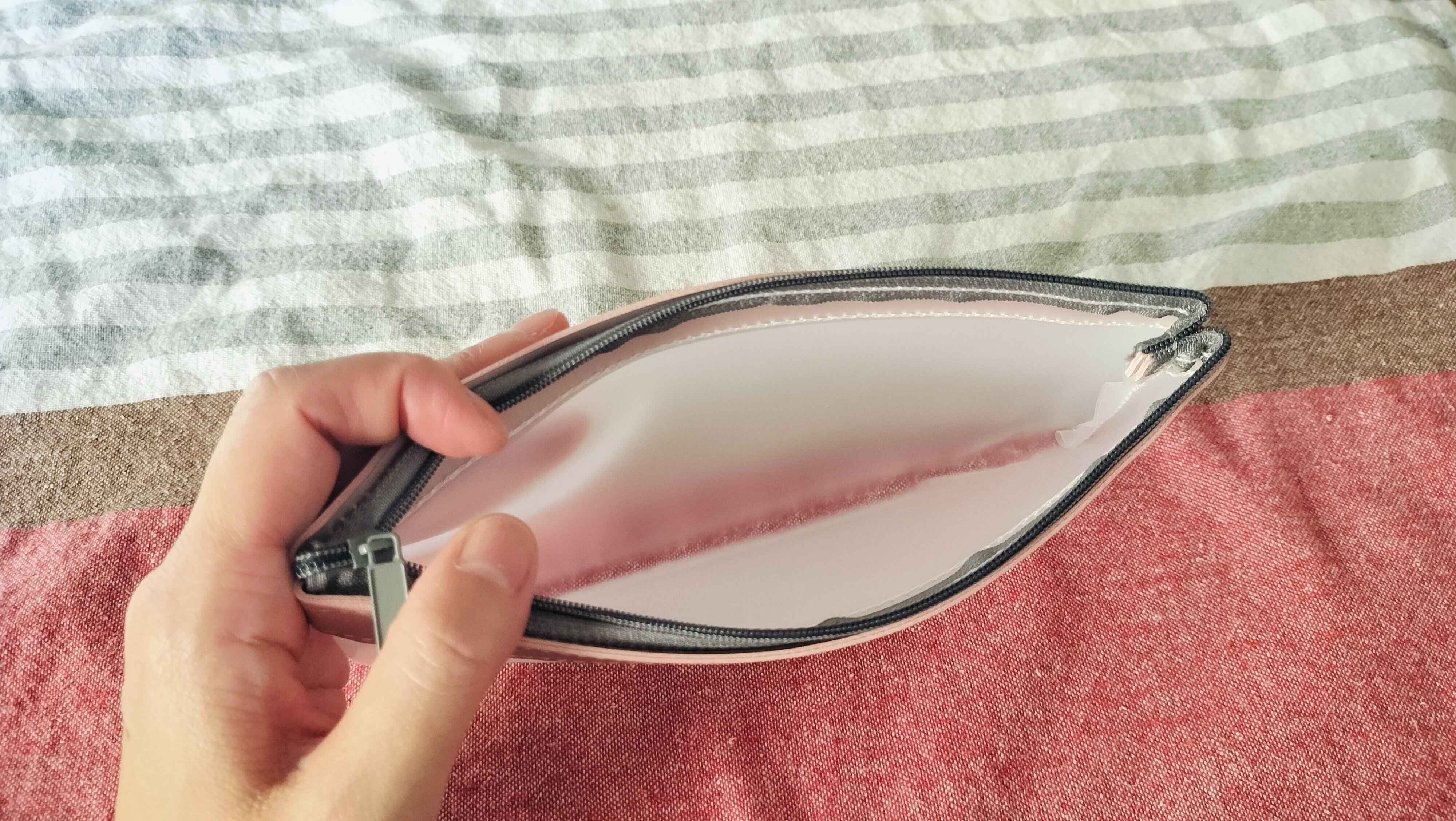 シンプルだけどしっかりした材質