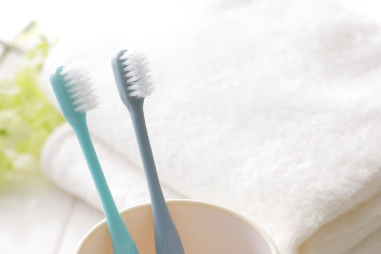 【歯科医が教える】実は逆効果!? 多くの人がやっている「NG歯磨き習慣」5選