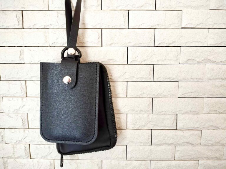 【ダイソー】キャッシュレス派に朗報！鍵とカードのスマート収納ならこの合わせ技におまかせ