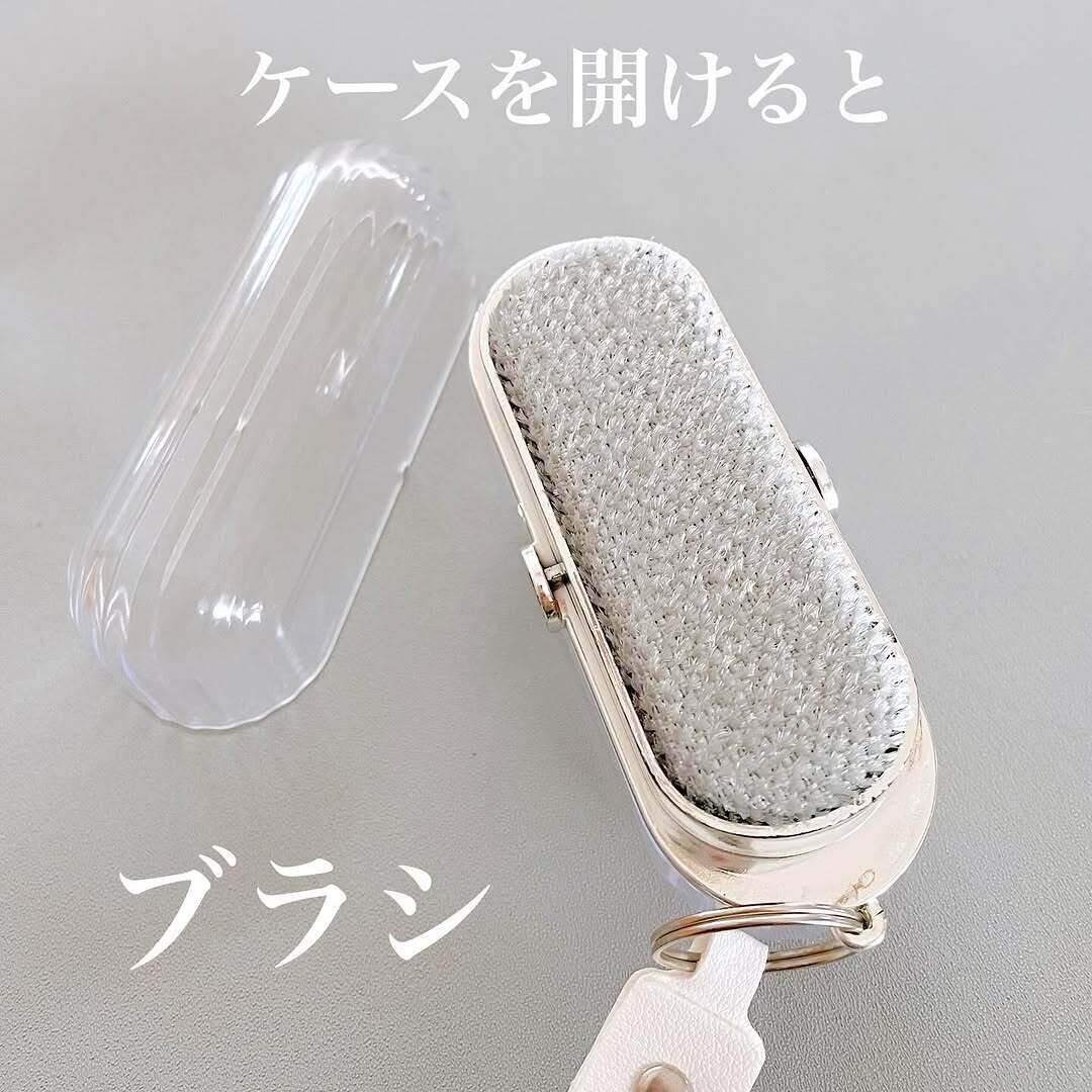 なんとダイソーからも出ました!「取り換え式2wayほこり取り」